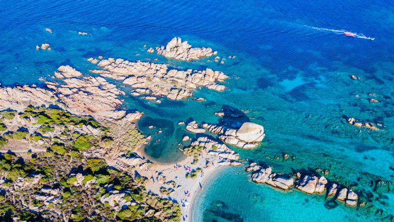 Nuove regole per la spiaggia de La Maddalena