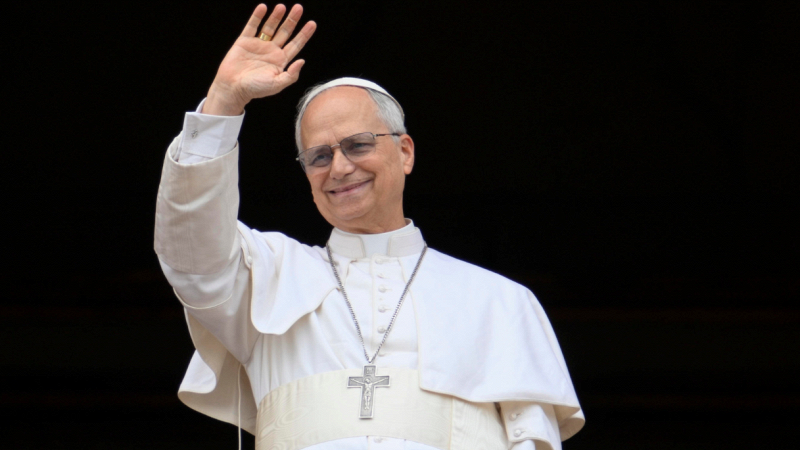 papa-leone-xiv-campo-tennis-vaticano