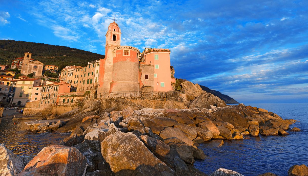 La Chiesa di San Giorgio nel Borgo di Tellaro
