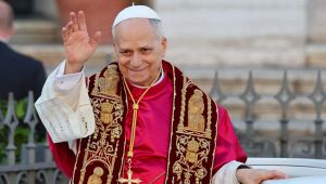 Papa Leone XIV e i panettoni cotti nel marmo