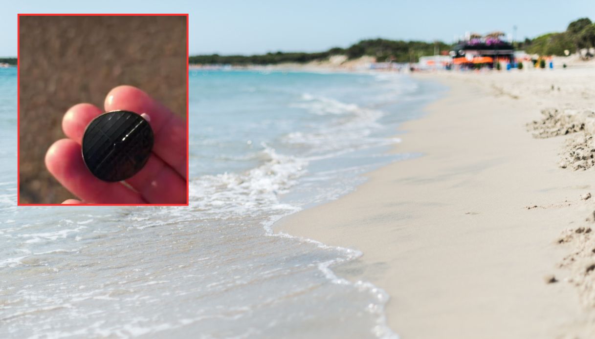 Spiagge italiane invase da dischetti