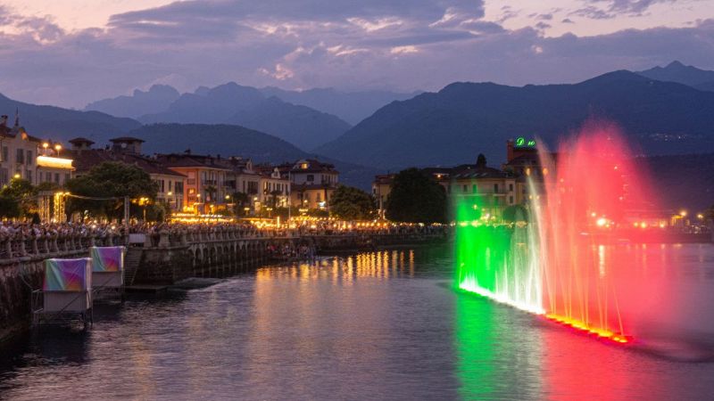 Baveno e Feriolo d'Incanto 2025: si illuminano le isole del lago Maggiore