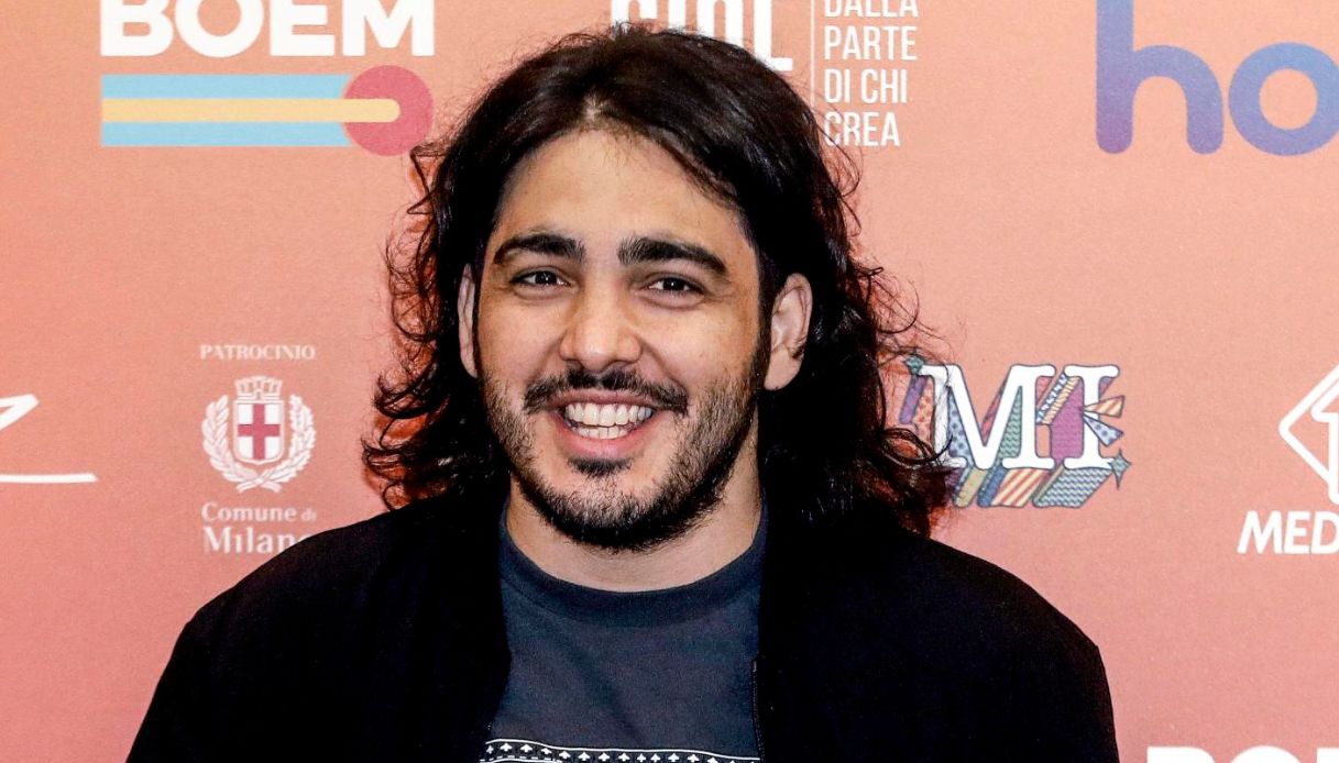 Quanto guadagna un cameriere in Italia: l'appello di Max Angioni