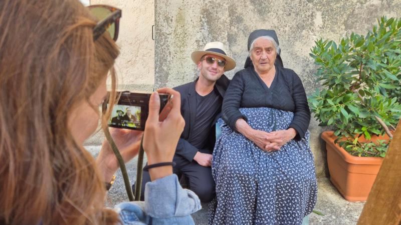 nonna-margherita-star-scanno-turisti