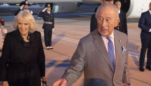 carlo-camilla-roma-sedia-speciale-re