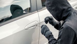 Boom di furti parziali di auto, le regioni più colpite d'Italia
