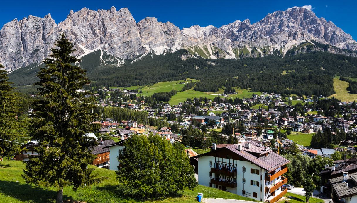 Case in montagna, località italiane dove costano di più nel 2025