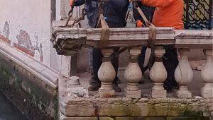 Danneggiato il Ponte di Rialto