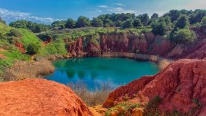 Lago bauxite