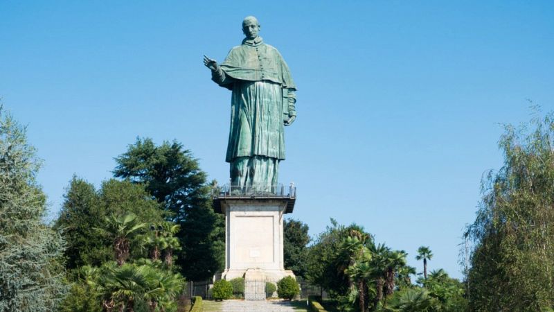 Statua San Carlone