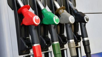 Caro carburanti in Italia e allarme benzina: dove costa meno