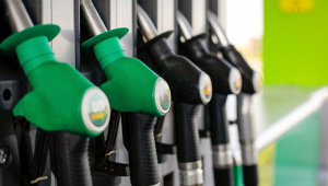 benzina-roma-fila-distributore-meno-caro