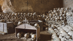 cimitero-fontanelle-napoli-riapertura-adozione-teschi