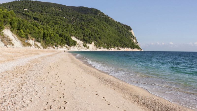 La classifica delle spiagge libere più belle d'Italia