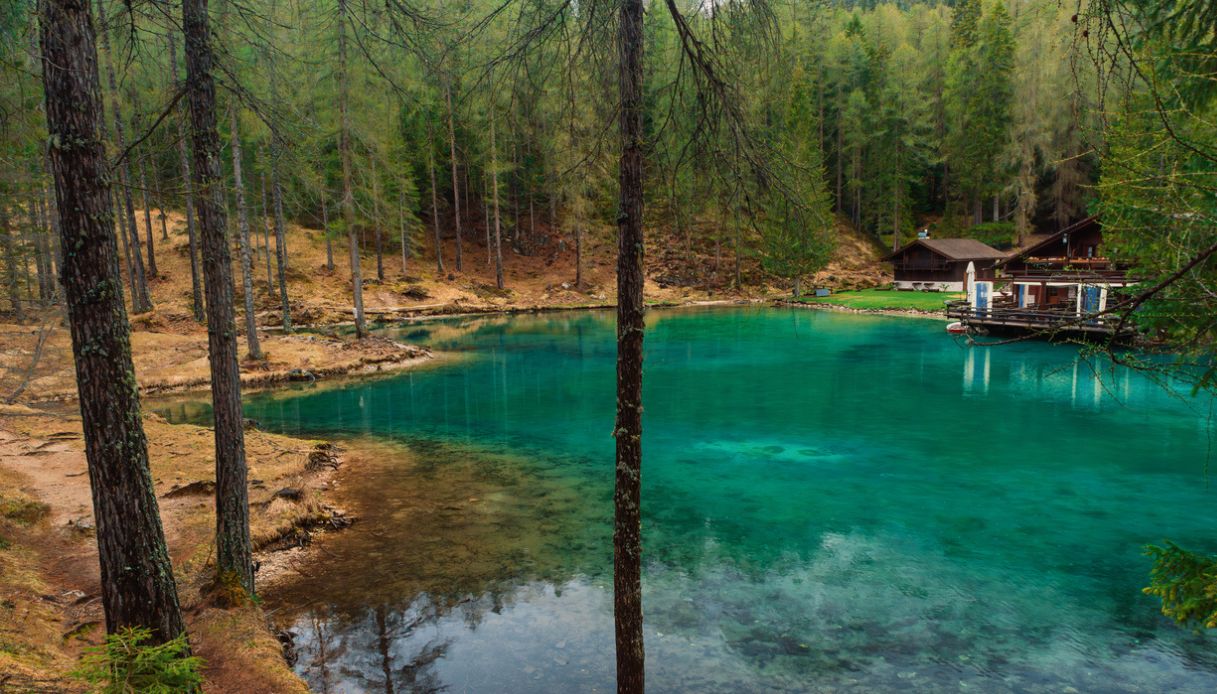 Cos'è successo al lago di Ghedina e perché è (quasi) senz'acqua