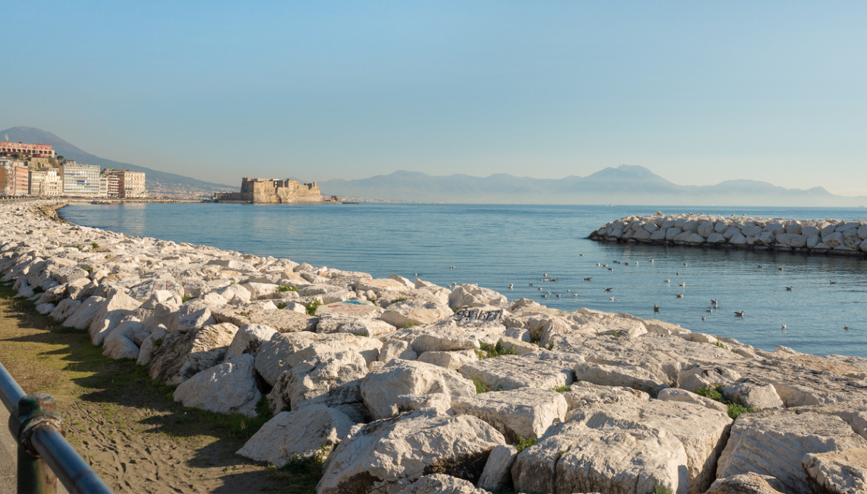 Restyling lungomare Napoli polemiche