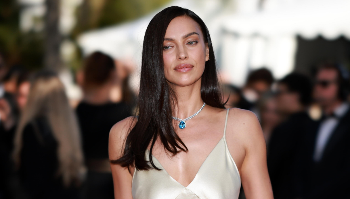 Irina Shayk spiazza tutti: vacanza in Cilento per la top model