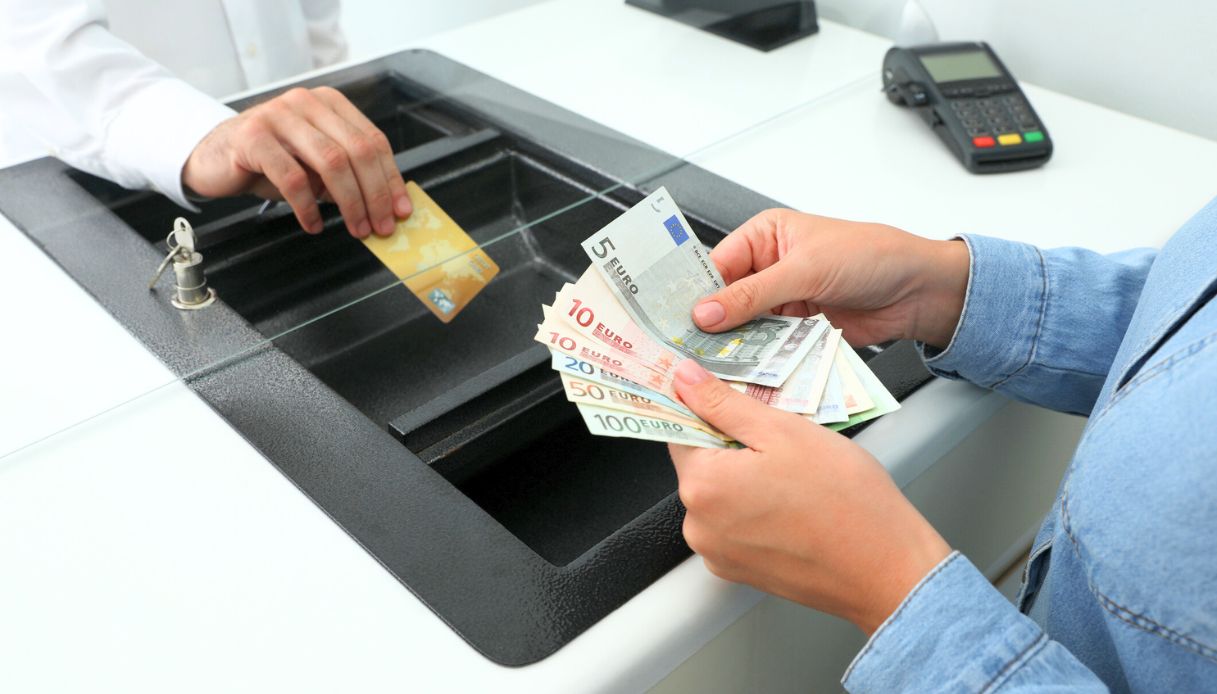 Conti correnti, le banche più care e le più convenienti d'Italia