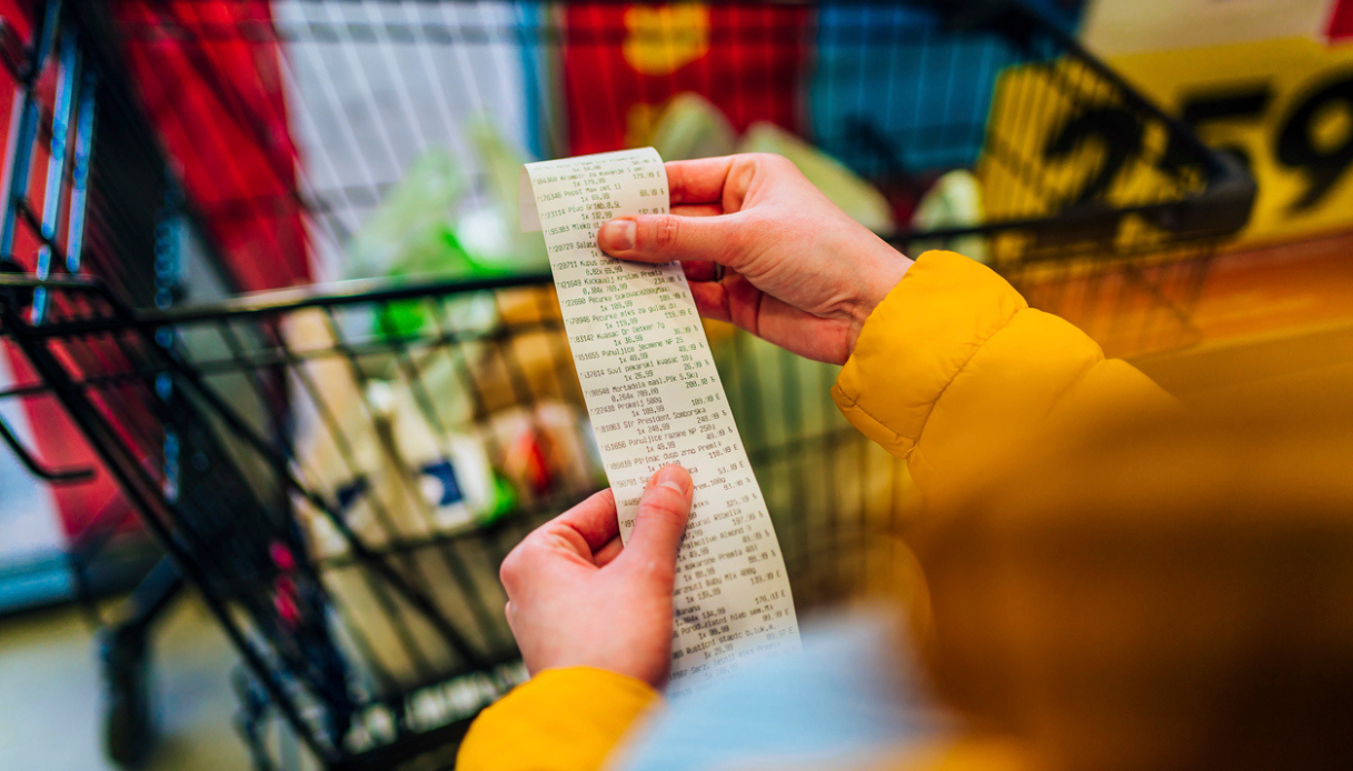 Cosa comprano gli italiani oggi: così sono cambiati gli acquisti