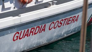 Guardia Costiera roccia lago