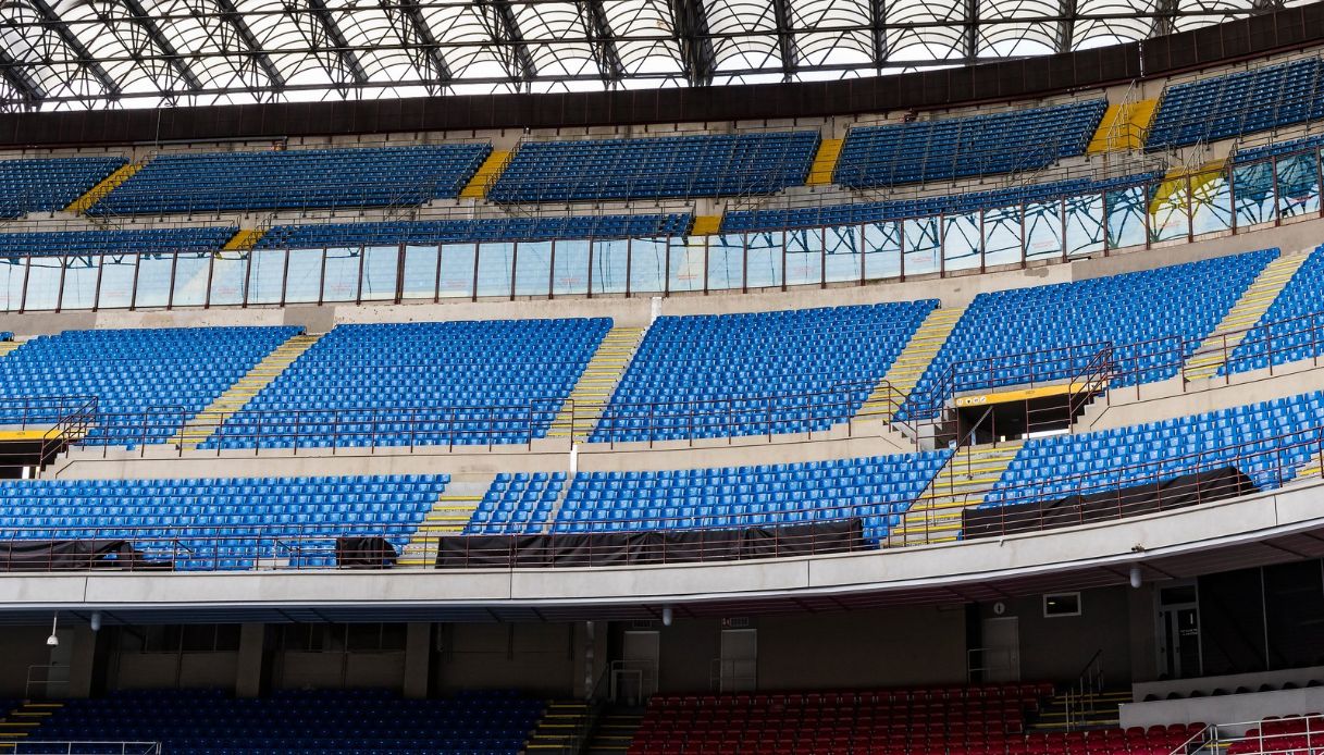 Quanto costerà demolire San Siro: seggiolini in vendita?