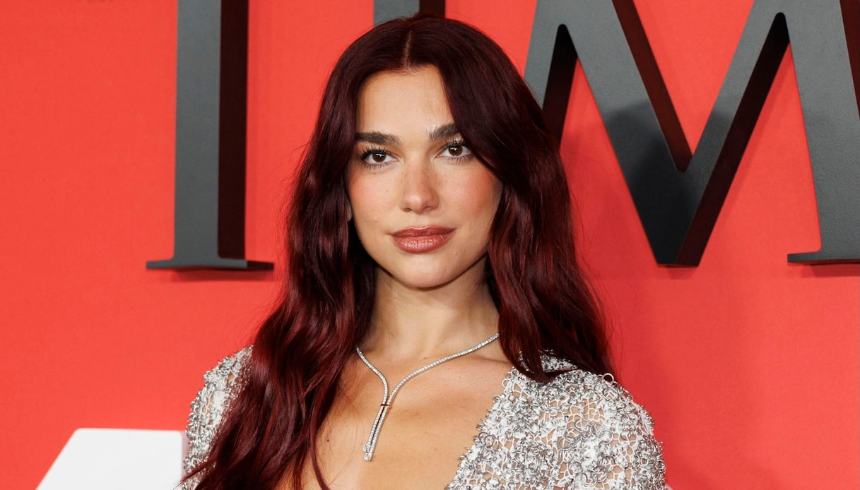 Anche Dua Lipa sceglie Milano: cambio di residenza in arrivo