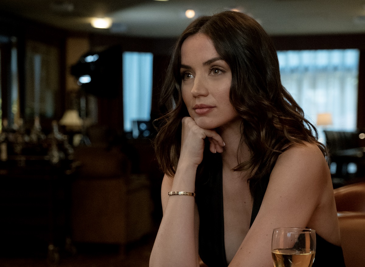 Knives Out Ana De Armas At Gregory Lawerence Blog