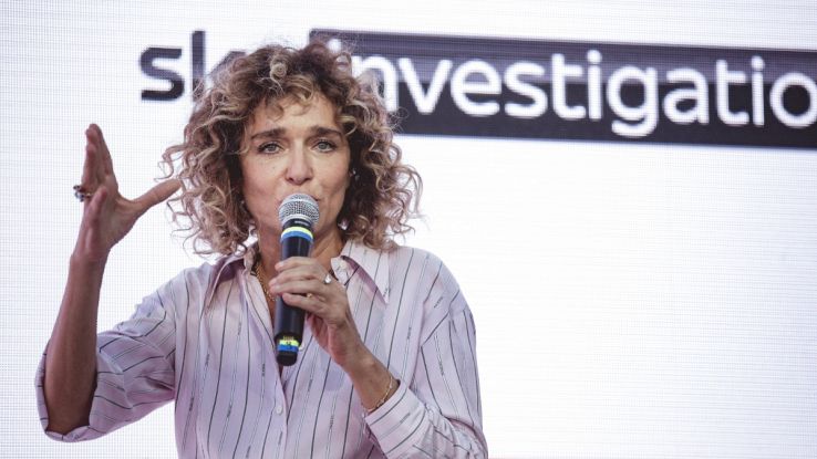 L'Arte della Gioia: Valeria Golino dirige la serie tv su Modesta