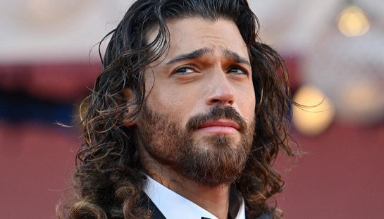 Can Yaman, la relazione con Sara Bluma è al capolinea: "Di nuovo single". E quel dettaglio sui social fa ancora parlare