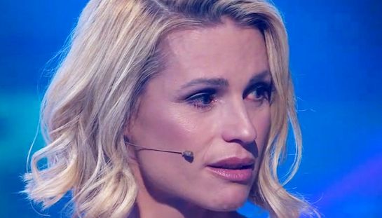 Michelle in lacrime sul palco del suo show per Eros e Aurora
