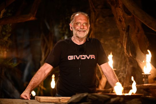 Cecchi Paone vuole adottare la figlia del giovane compagno