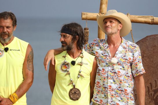 Alvin contro Enrico Papi