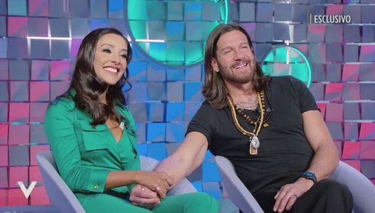 Juliana Moreira contro Artur