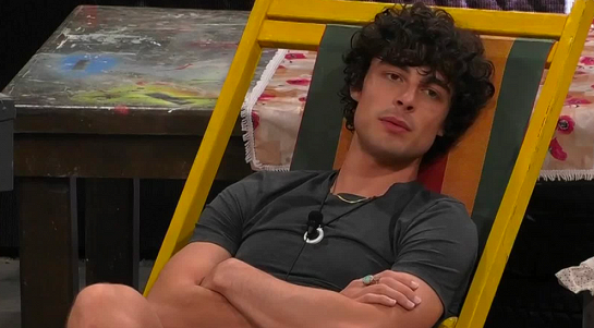 Beatrice e Letizia pensano che Vittorio sia gay