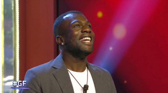 Arnold fuori dalla casa