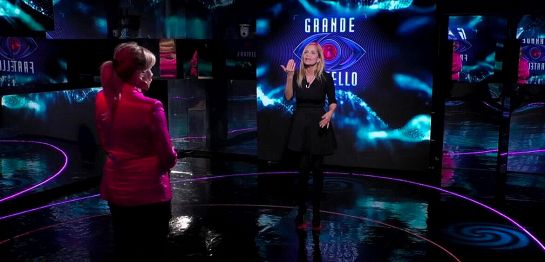 Il confronto tra Grecia e Simona