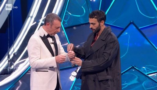 Sanremo 2024 - prima serata - Amadeus e Mengoni