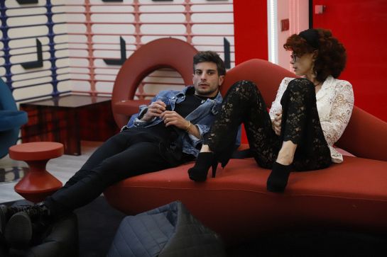 La reazione dei fan al bacio dei Beabaldi