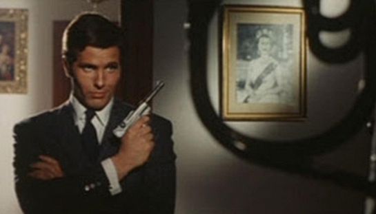 Kiss kiss... bang bang Kiss kiss... bang bang