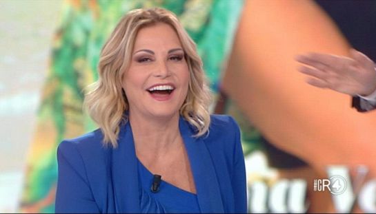 Simona Ventura alla Domenica Sportiva. Anzi no. Il retroscena sulla ‘rivolta’ interna in Rai Simona Ventura