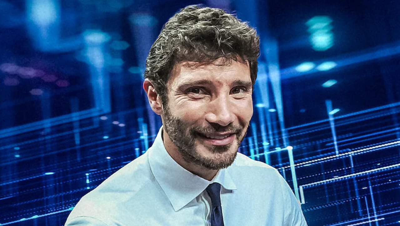 https://wips.plug.it/cips/libero.it/magazine/cms/2024/08/de-martino-1.jpg