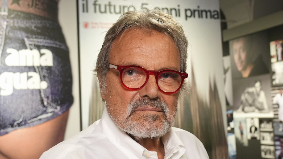 Oliviero Toscani La Carriera Del Fotografo La Moglie La Malattia