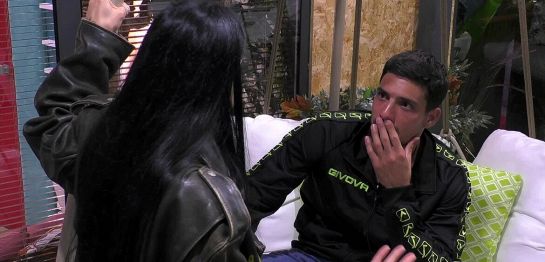 Lorenzo e Shaila si scontrano