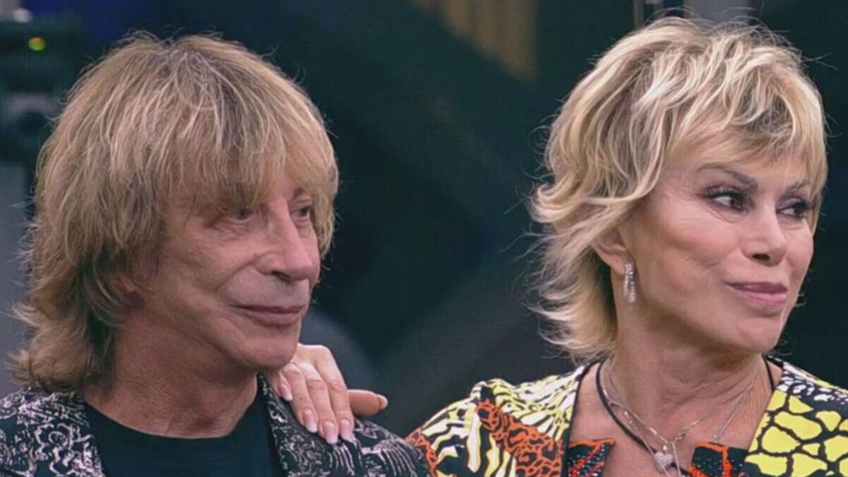 https://wips.plug.it/cips/libero.it/magazine/cms/2024/10/carmen_russo_enzo_sesso.jpg