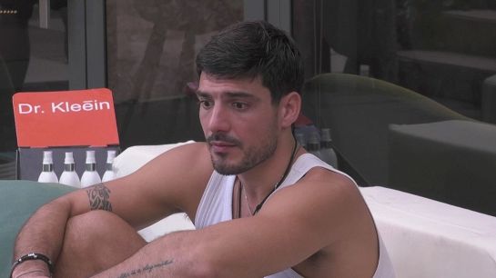 Lorenzo spiffera tutto sul Grande Fratello italiano