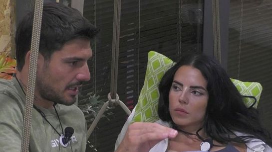 Il bacio tra Shaila e Lorenzo al Gran Hermano