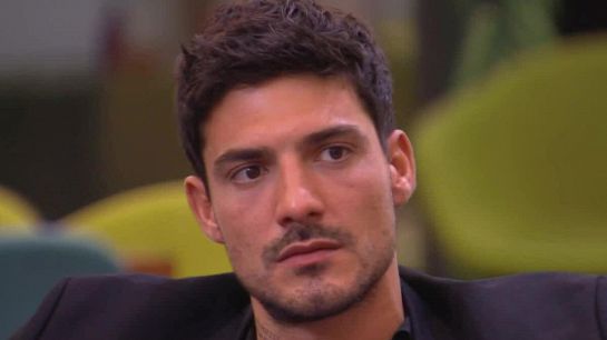 Lorenzo irritato per Shaila