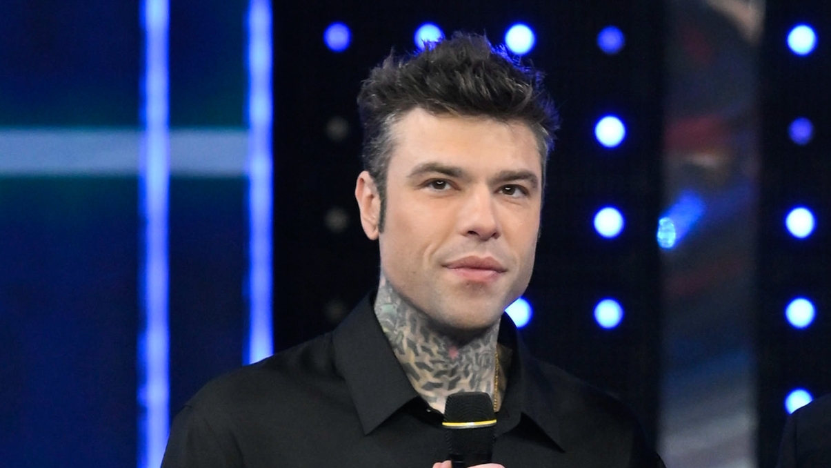 https://wips.plug.it/cips/libero.it/magazine/cms/2024/12/fedez-1.jpg