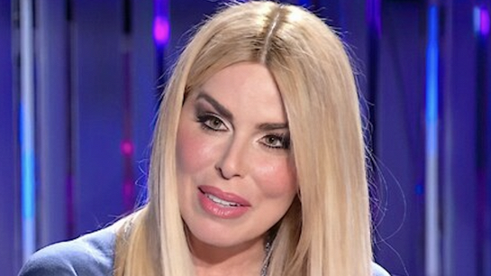 Loredana Lecciso difende la figlia Jasmine Carrisi