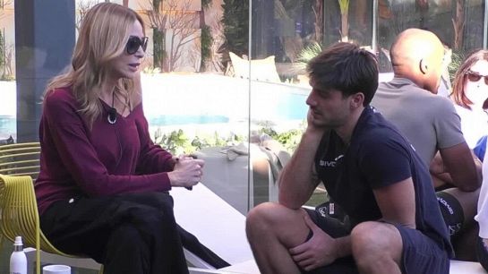 Stefania Orlando si scontra con Lorenzo Spolverato